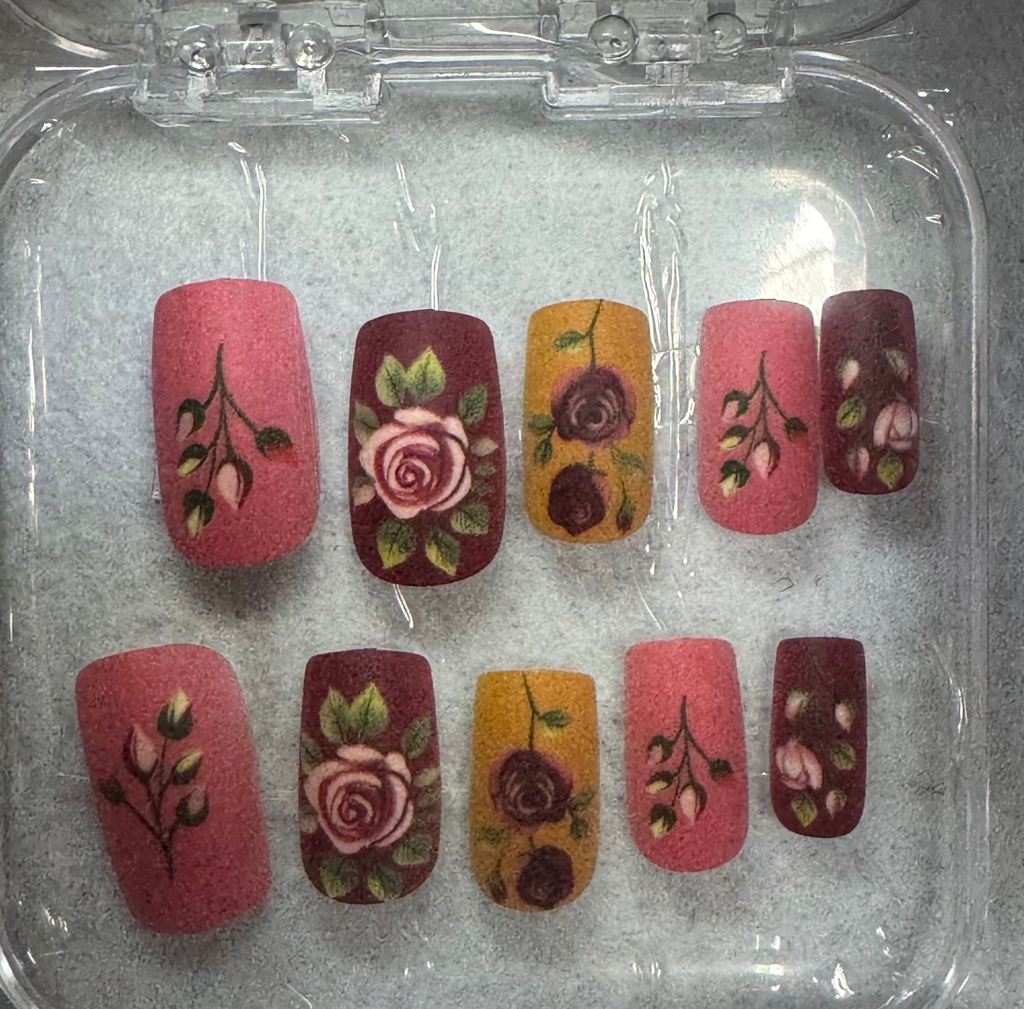 Press on nails