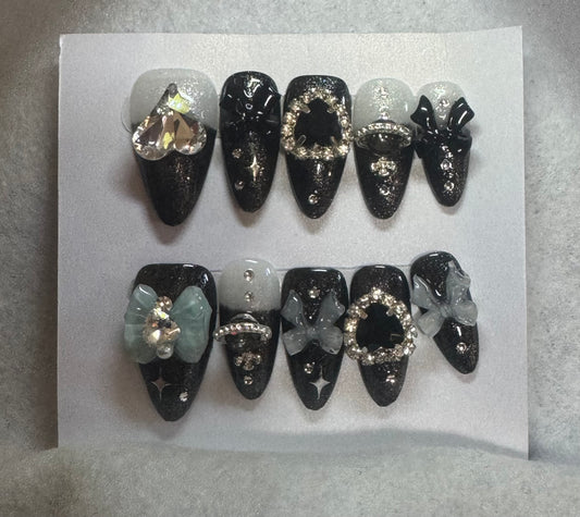Press on nails