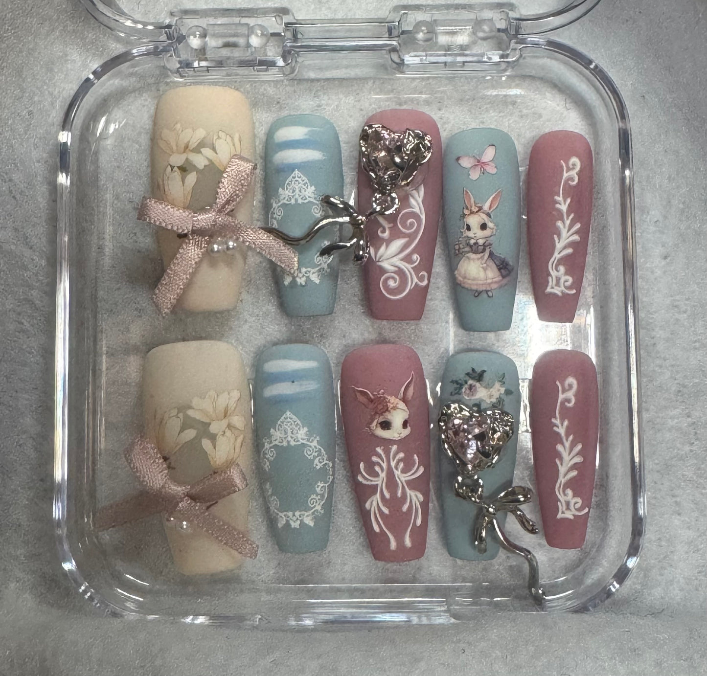 Press on nails